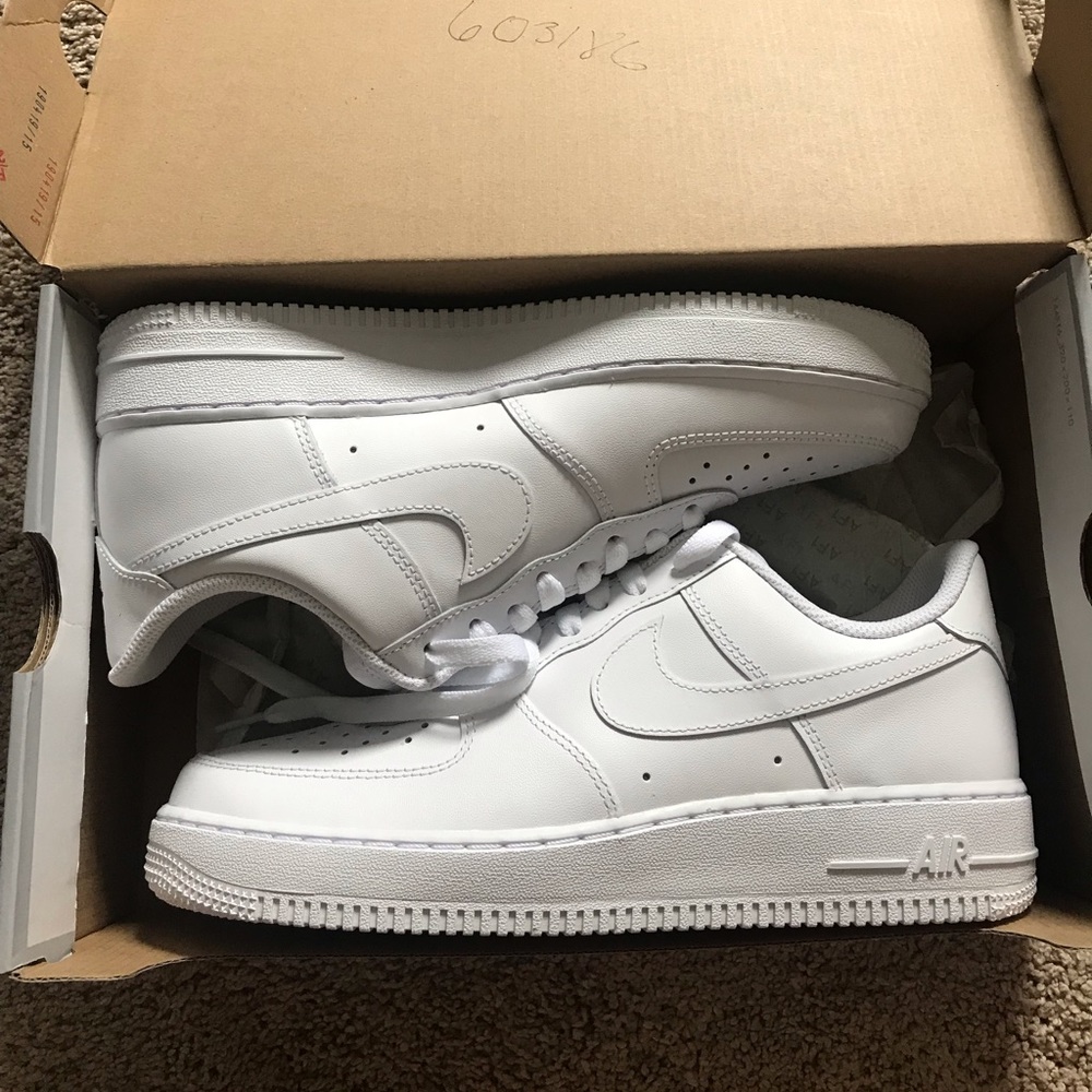 Nike Air Force 1’s Men’s 8.5